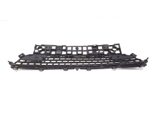  Front bumper lower grille 