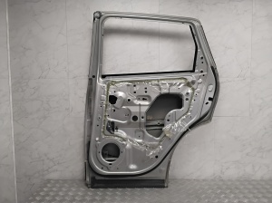 NISSAN Qashqai (2006–2013) Rear side doors - 5