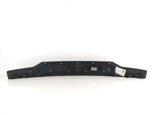  Trunk lid strap 