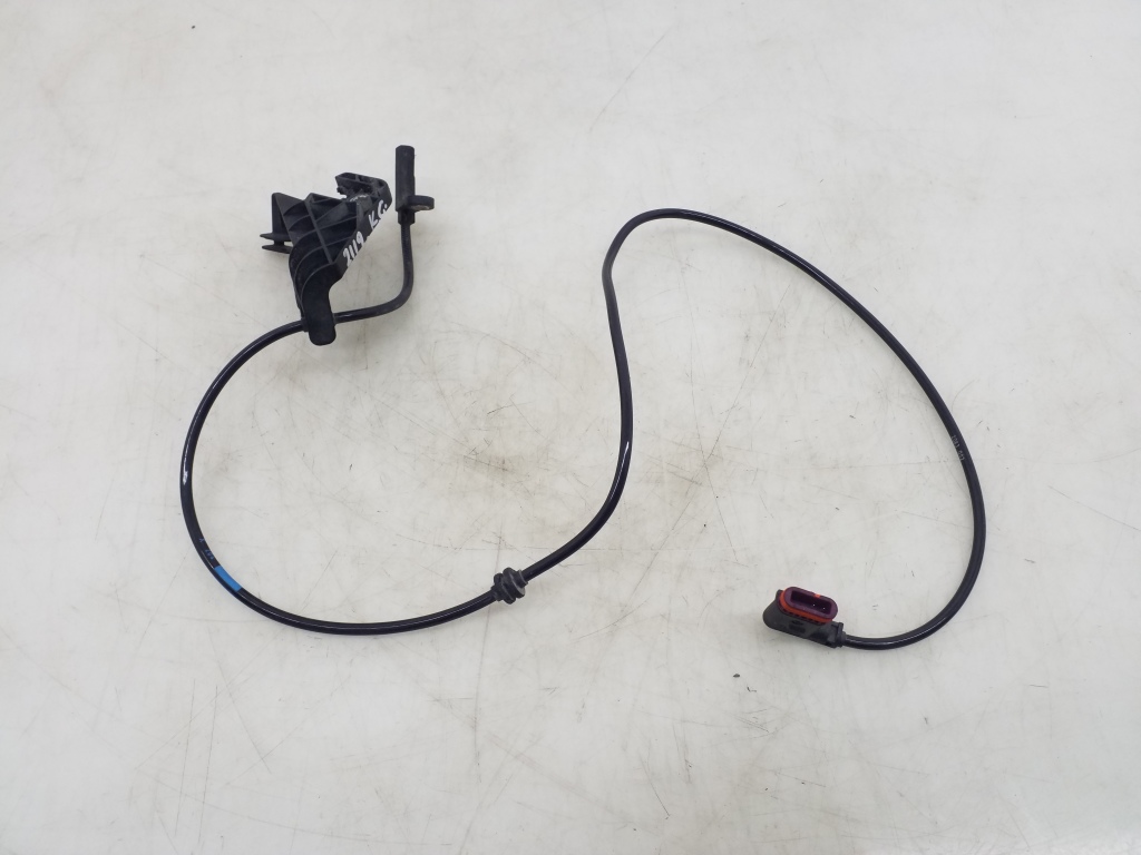 MERCEDES-BENZ GLK-Class X204 (2008-2015) Rear Right ABS Sensor A2045401317 20981959