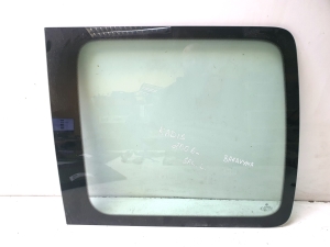 Rear quarter glass and its parts - 43R001583 AS2 000231