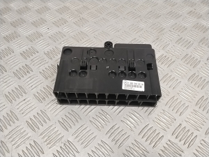 Mercedes Benz Sprinter /906/ (2006–2018) Batteriesicherungsblock A9065400250