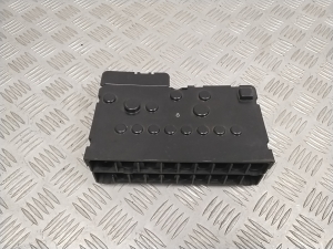 Mercedes Benz Sprinter /906/ (2006–2018) Batteriesicherungsblock A9065400250 - 3
