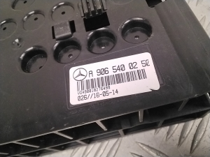 Mercedes Benz Sprinter /906/ (2006–2018) Batteriesicherungsblock A9065400250 - 4