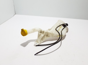 RENAULT Scenic (2016–2026) Front washer fluid reservoir 289107594R - 4