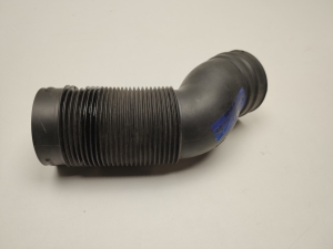  Air intake hose 