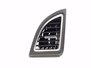   Interior panel ventilation grilles 