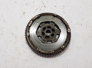   Clutch flywheel 