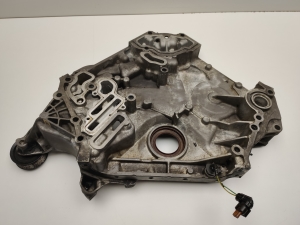   Engine chain cover 