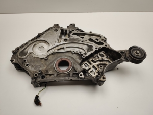  Engine chain cover 