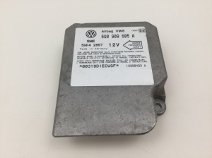 Volkswagen Golf IV (1997–2003) Airbagsteuergerät 6Q0909605A - 2