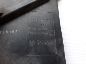 Ford Focus (2011–2018) Dzesēšanas ventilators un tā daļas 8V618C607F - 3