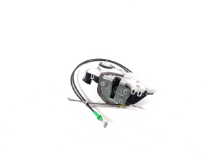 TOYOTA Prius W50 (2015–2020) Front door lock 6904047070 - 3