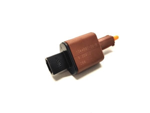 Tesla Model 3 3 (2016–2024) Bremslichtschalter 1044681-00-B - 2