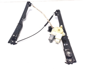 Peugeot 308 (2013–2021) Front door window regulator 9678189880 - 2
