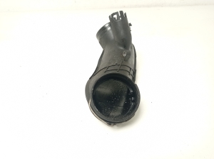 BMW 5 SERIES F07 (2009–2017) Luftansaugschlauch 7807493 - 4