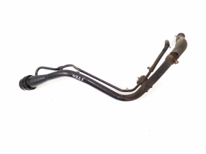   Goulotte de remplissage de carburant  -  