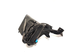 Tesla Model 3 3 (2016–2024) Front washer fluid reservoir 1096062-00-F - 4
