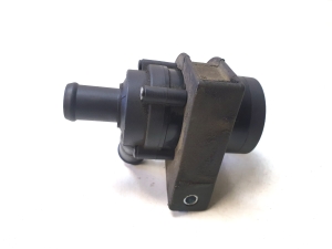 Skoda Yeti (2009–2017) Tsirkulatsioonipump 1K0965561L - 2