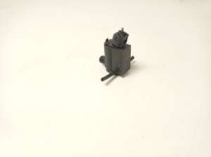 Hyundai Tucson (2015–2026) Front windshield washer pump 985101W000 - 2