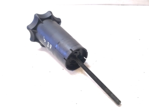 AUDI A8 D3 (2002–2010) Spare wheel mount 4E0803899K - 3