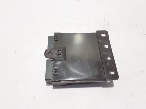  Trunk lid control module 