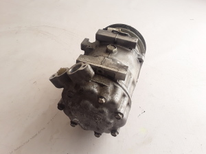 Dacia Sandero (2008–2012) Konditsioneeri kompressor 8200866441 - 7