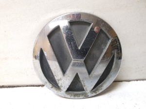 Volkswagen Transporter T5 (2003–2015) Emblem 7H0853630A - 3