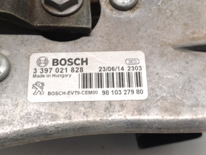 Peugeot 308 (2013–2021) Scheibenwischermechanismus 9810327980 - 4