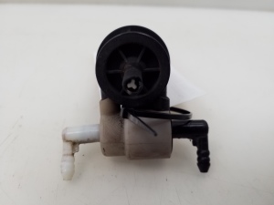 Volkswagen Passat B5 (1997–2005) Motor für Frontscheibenwaschanlage - 3