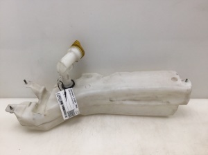 Opel Frontera B (1998–2004) Front washer fluid reservoir - 2