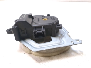 TOYOTA Corola Verso E12 (2001–2004) Salongi soojenduse klapi mootor 0637007440 - 3