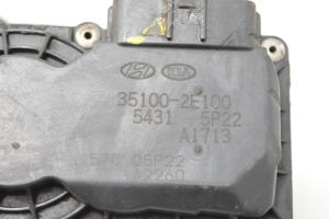 Hyundai i40 (2011–2026) Accelerator valve 351002E100 - 3