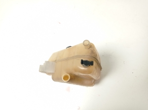 Ford Fiesta VI (2008–2017) Coolant reservoir 8V218K218B - 3
