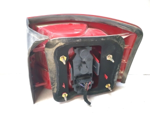  Rear corner lamp 