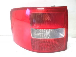  Rear corner lamp 