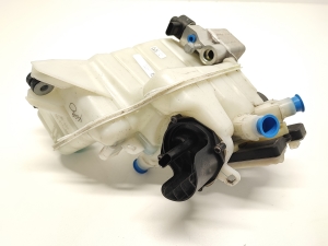 Tesla Model 3 3 (2016–2024) Coolant reservoir 1097016-00-D - 5