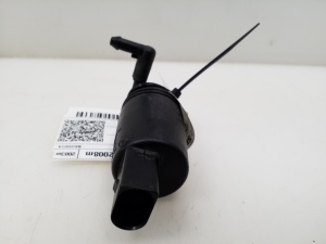 BMW 7 SERIJA E65 (2001–2008) Front windshield washer pump 8377612 - 2