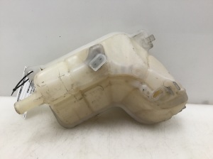 AUDI A4 B7 (2004–2008) Coolant reservoir 8E0121403 - 3