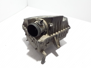 Volkswagen Amarok I (2010–2022) Luftfiltergehäuse 2H6129607 - 5