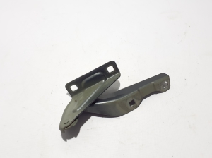 Volkswagen Amarok I (2010–2022) Hood hinge 2H0823301A - 3