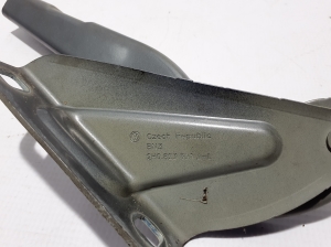 Volkswagen Amarok I (2010–2022) Hood hinge 2H0823301A - 4