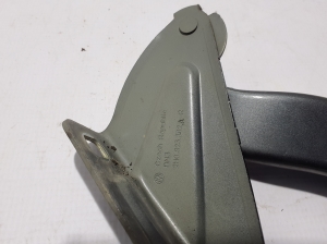 Volkswagen Amarok I (2010–2022) Hood hinge 2H0823302A - 3