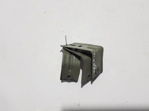 Volkswagen Amarok I (2010–2022) Front fender bracket 2H6821149 - 3