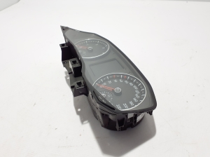 Volkswagen Amarok I (2010–2022) Mērinstrumentu panelis 2H6920873A - 2