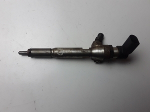  Fuel injector 