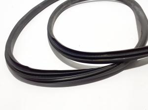 Volkswagen Amarok I (2010–2022) Front door rubber seal 2H0837911J - 2