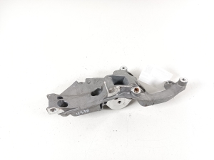   Generator holder 