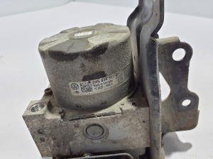Volkswagen Amarok I (2010–2022) ABS Steuergerät 2H6614517B - 2