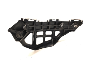  Front bumper bracket 